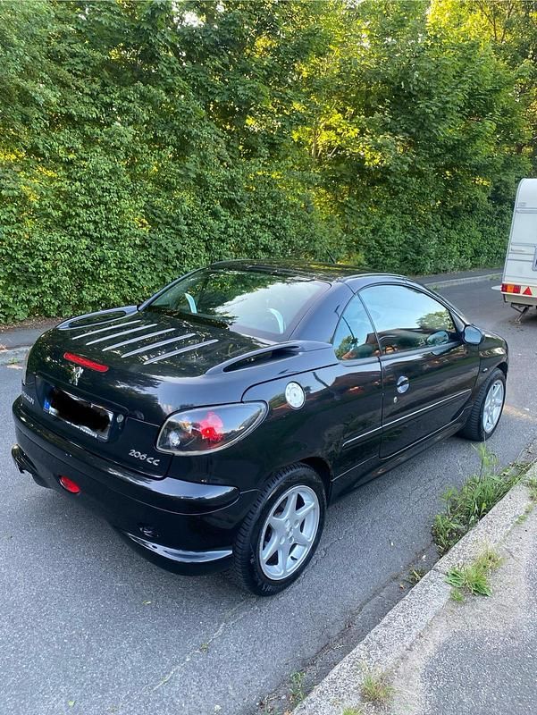 Schwarz Gebraucht 2004 Peugeot 206 CC Sport Cabrio | 1.999 € (Etwas zu teuer) - Bild 1/4