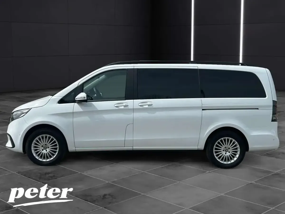 Gebraucht Mercedes V250 Style 190 PS (139 kW) 2025 Andere Van / Kleinbus