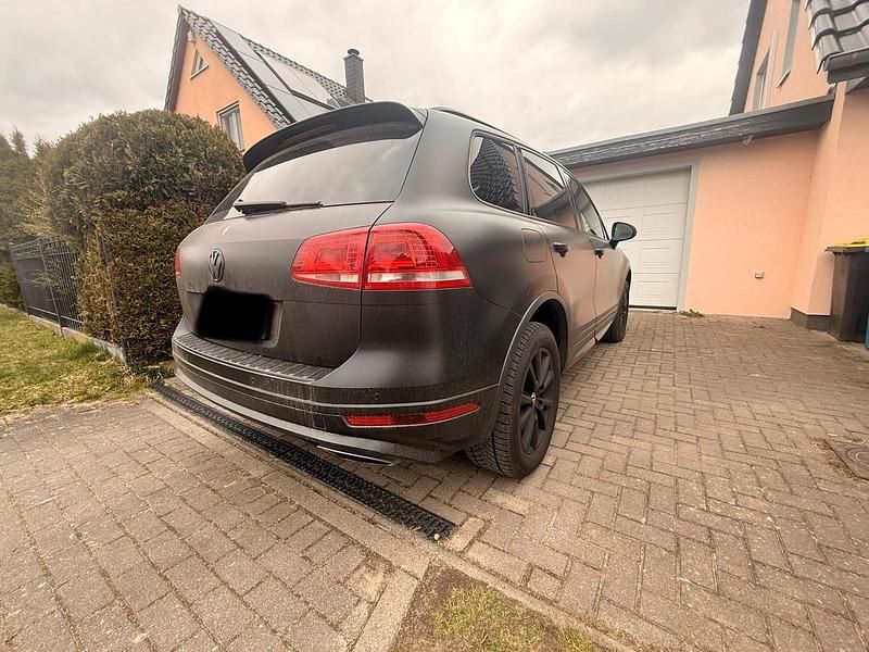 Gebraucht VW Touareg 262 PS (192 kW) 2016 Schwarz SUV