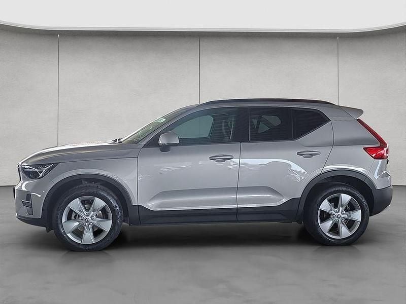 Gebraucht Volvo XC40 129 PS (94 kW) 2023 Silber SUV