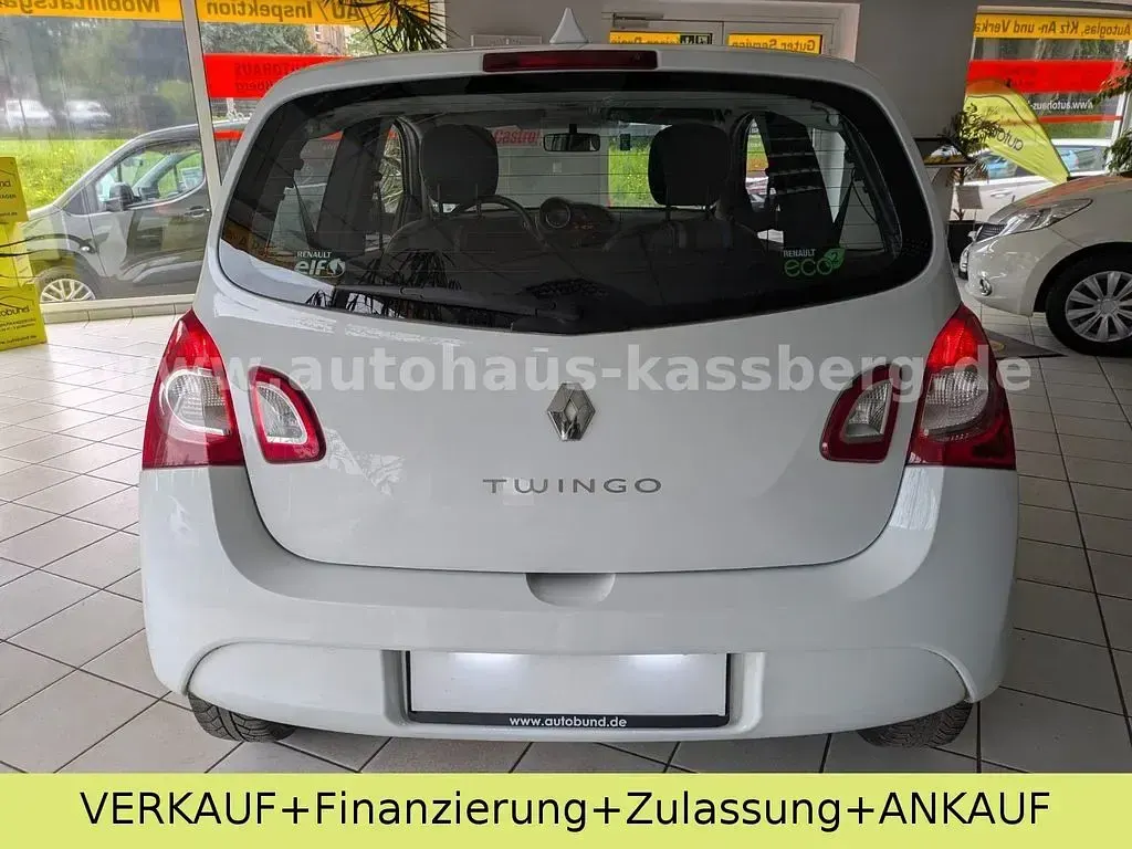 Używany Renault Twingo Expression 75 KM (55 kW) 2012 Biały Hatchback