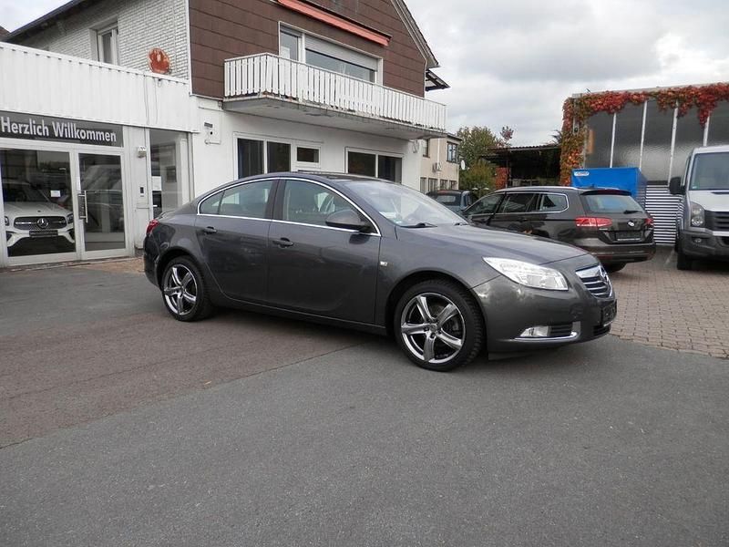 Grau Gebraucht 2008 Opel Insignia Edition Limousine | 4.990 € (Fairer Preis) - Bild 1/4