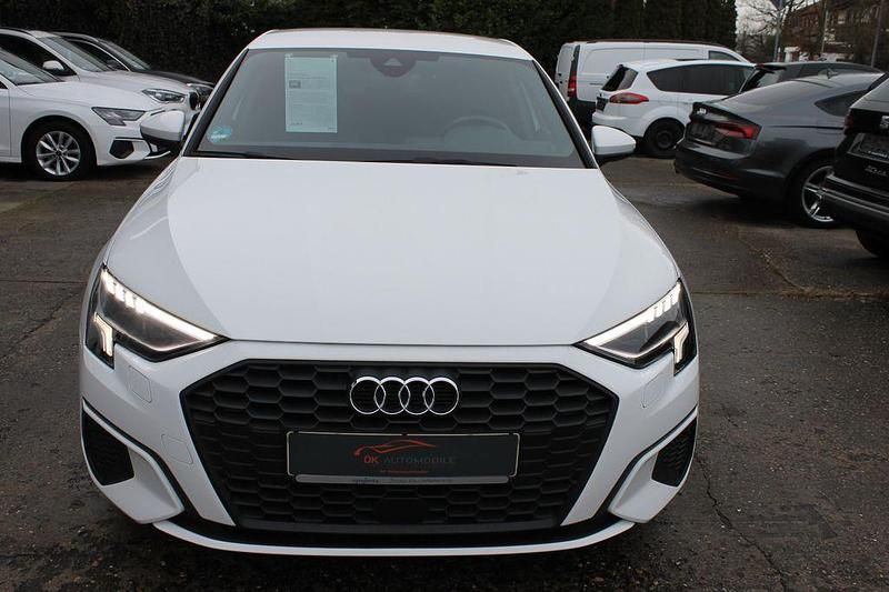Gebraucht Audi A3 Sport 150 PS (110 kW) 2022 Weiß Limousine