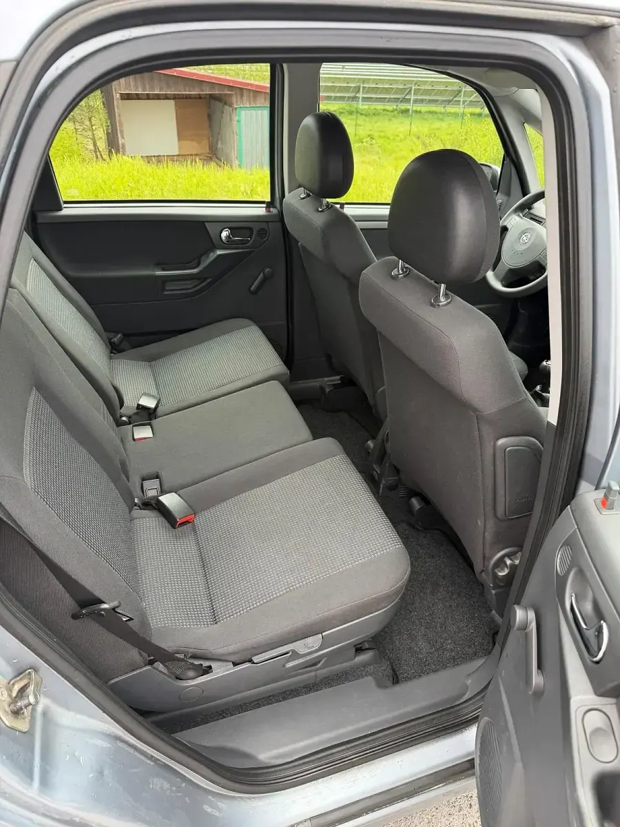 Gebraucht Opel Meriva 105 PS (77 kW) 2007 Silber Van / Kleinbus