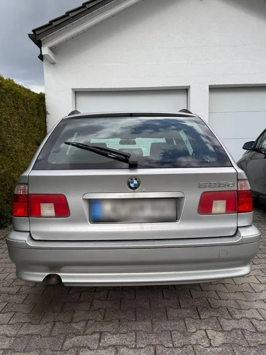 Gebraucht BMW 525 Performance 163 PS (119 kW) 2003 Silber Kombi