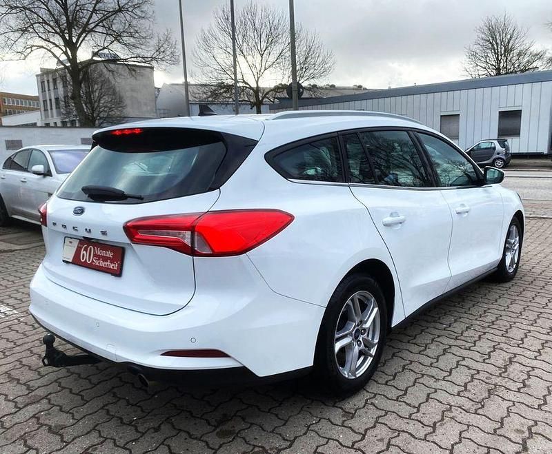 Gebraucht Ford Focus 95 PS (69 kW) 2021 Weiß Kombi