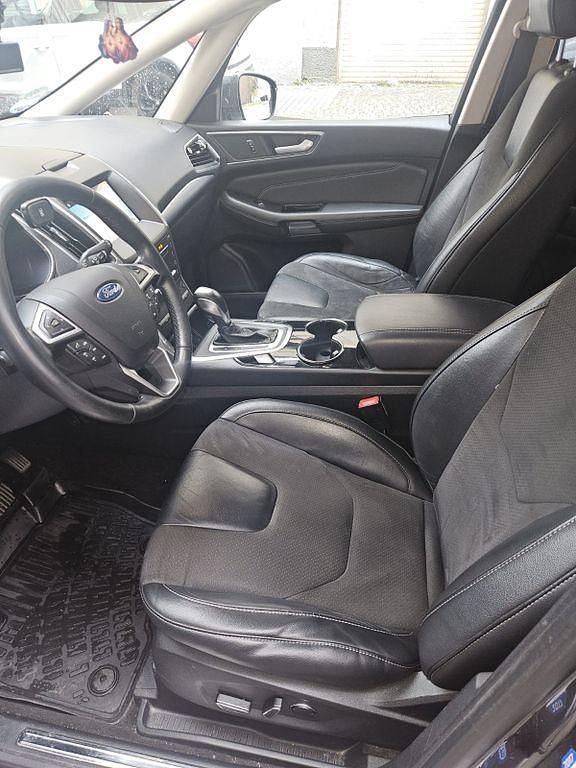 Grau Gebraucht 2016 Ford S-MAX Trend Van / Kleinbus | 12.500 € (Fairer Preis) - Bild 1/4