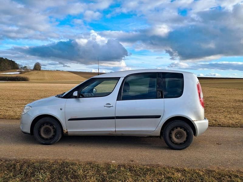 Gebraucht Skoda Roomster 105 PS (77 kW) 2007 Silber Van / Kleinbus