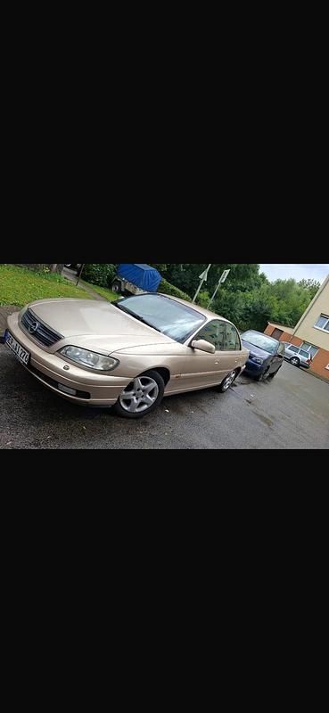 Gebraucht 2000 Opel Omega Limousine | 600 € (Superpreis) - Bild 1/4