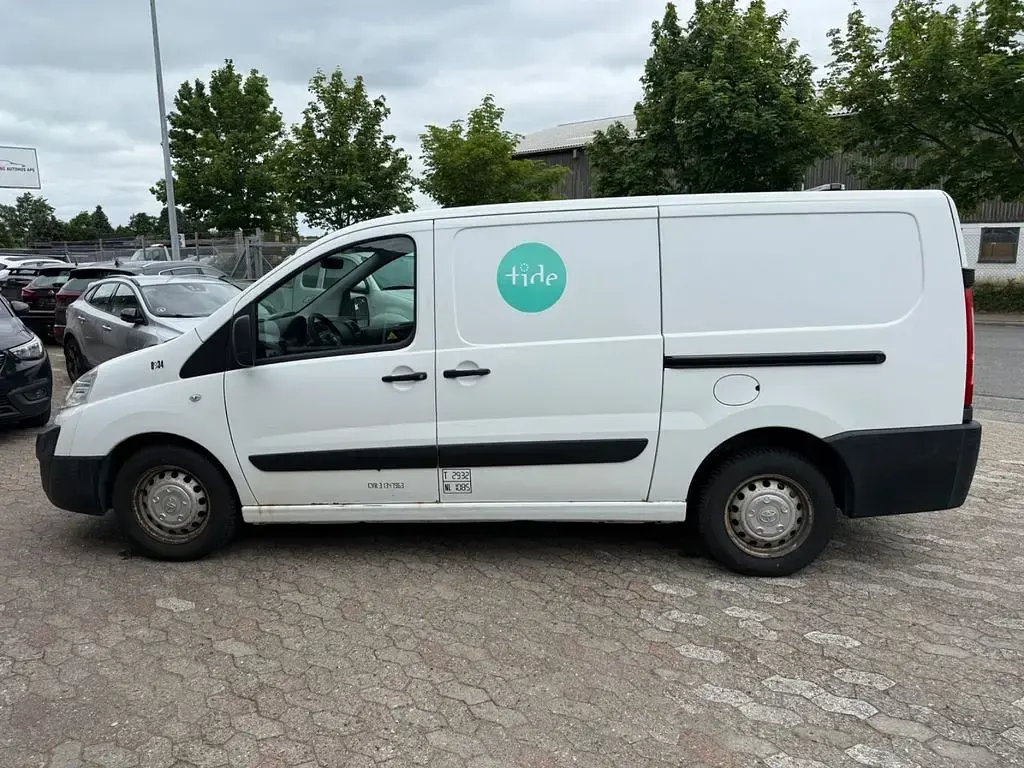 Gebraucht Toyota Proace 128 PS (94 kW) 2013 Weiß Van / Kleinbus