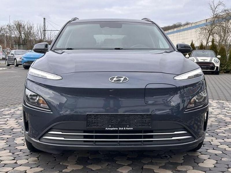 Gebraucht Hyundai Kona Edition 30+ 100 kW (136 PS) 2021 Blau SUV