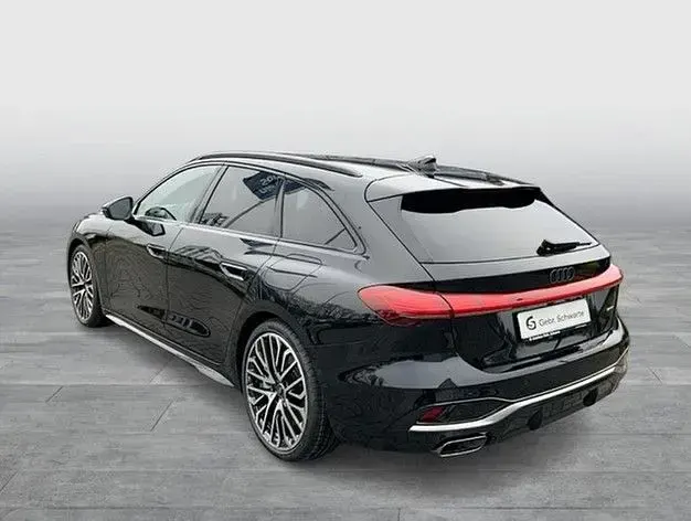 Gebraucht Audi A5 Sport 367 PS (269 kW) 2025 Schwarz Kombi