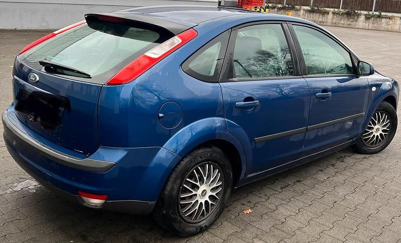 Gebraucht Ford Focus 80 PS (58 kW) 2006 Blau Limousine