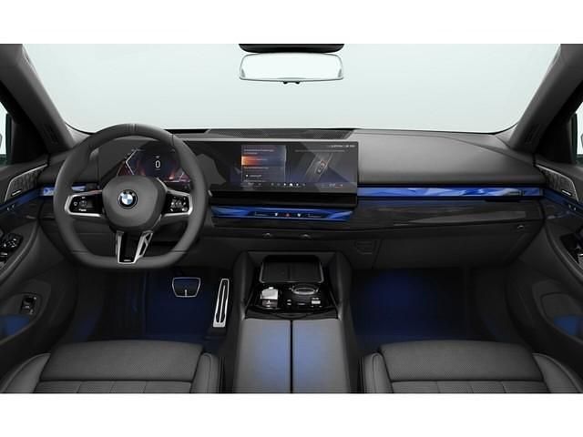 Neu BMW 540 303 PS (222 kW) 2026 Grau Kombi