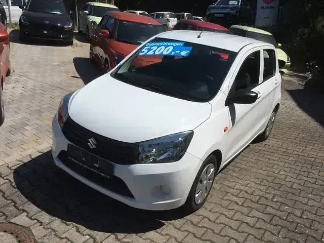 Gebraucht Suzuki Celerio Club 68 PS (50 kW) 2016 Weiß Kleinwagen