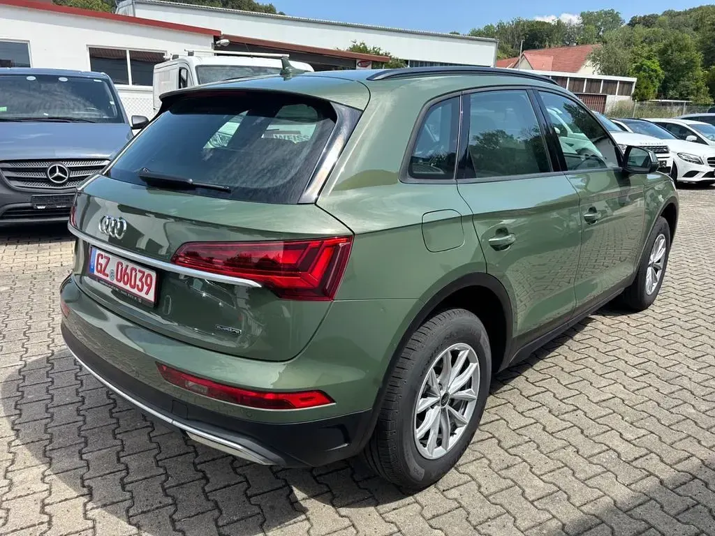 Gebraucht Audi Q5 S-Line 204 PS (150 kW) 2023 Grün SUV