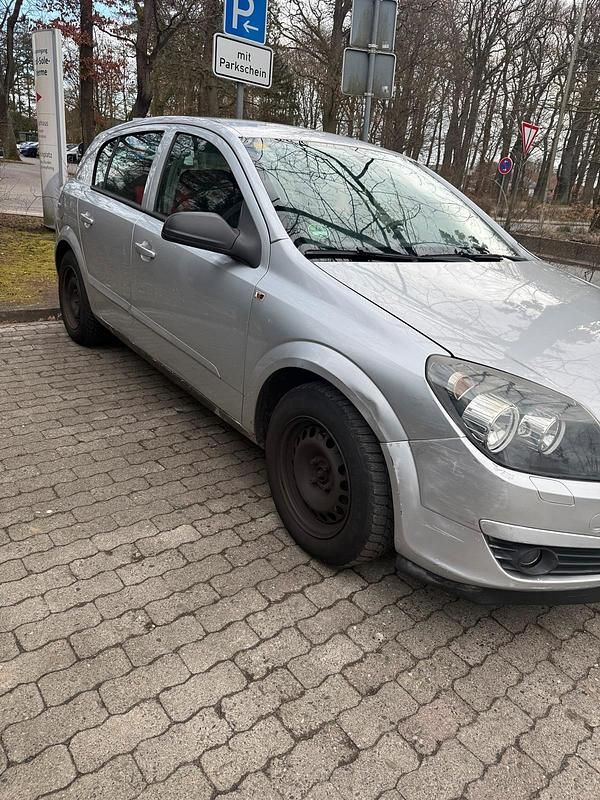 Usata Opel Astra 2004 Argento Berlina