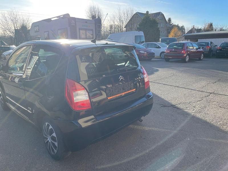 Gebraucht Citroën C2 60 PS (44 kW) 2006 Schwarz Kleinwagen