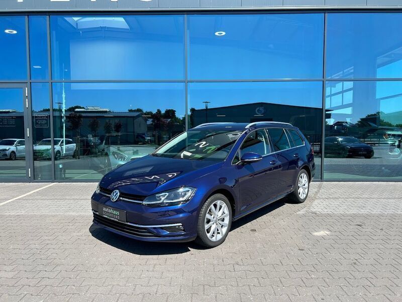 Blau Gebraucht 2019 VW Golf VII Highline Kombi | 21.990 € (Etwas zu teuer) - Bild 1/4