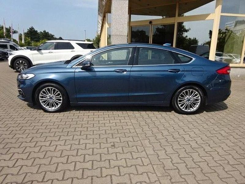 Gebraucht Ford Mondeo Titanium 190 PS (139 kW) 2021 Blau Limousine