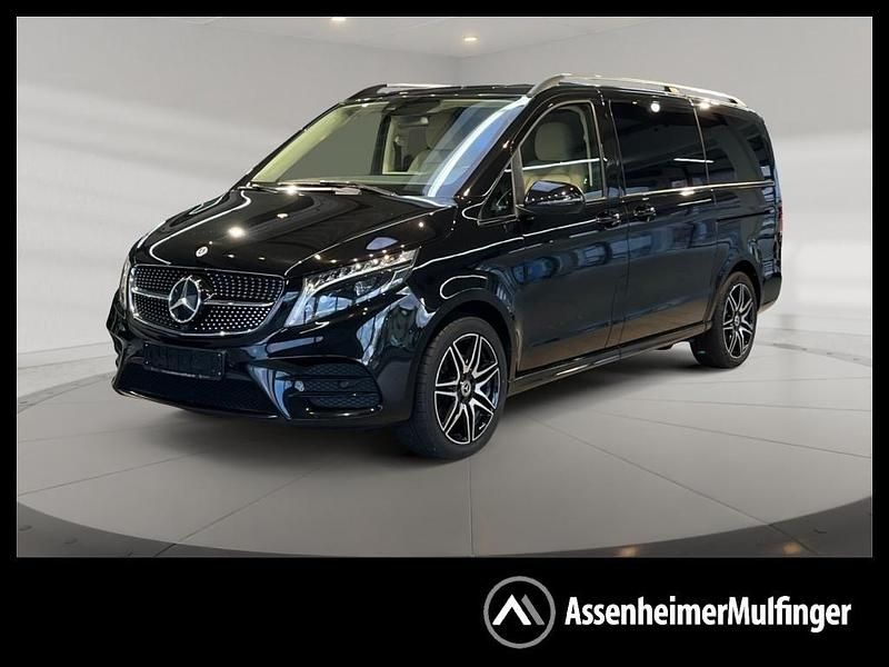 Schwarz Gebraucht 2023 Mercedes V300 AMG Van / Kleinbus | 57.969 € (Etwas zu teuer) - Bild 1/4