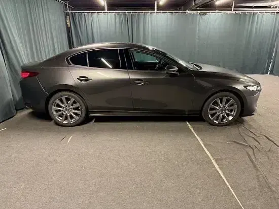 Neu Mazda 3 Exclusive-Line 140 PS (102 kW) 2026 Machine gray Limousine