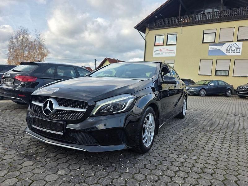 Schwarz Gebraucht 2015 Mercedes A220 Limousine | 14.990 € (Fairer Preis) - Bild 1/4
