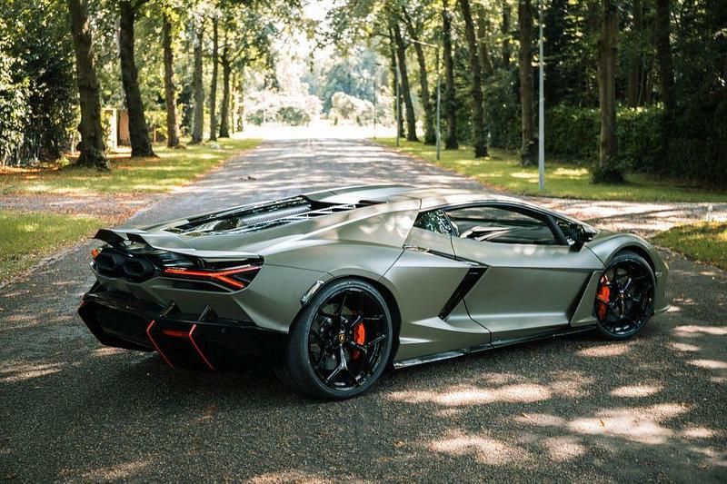 Usata Lamborghini Revuelto 2024 Verde Coupé