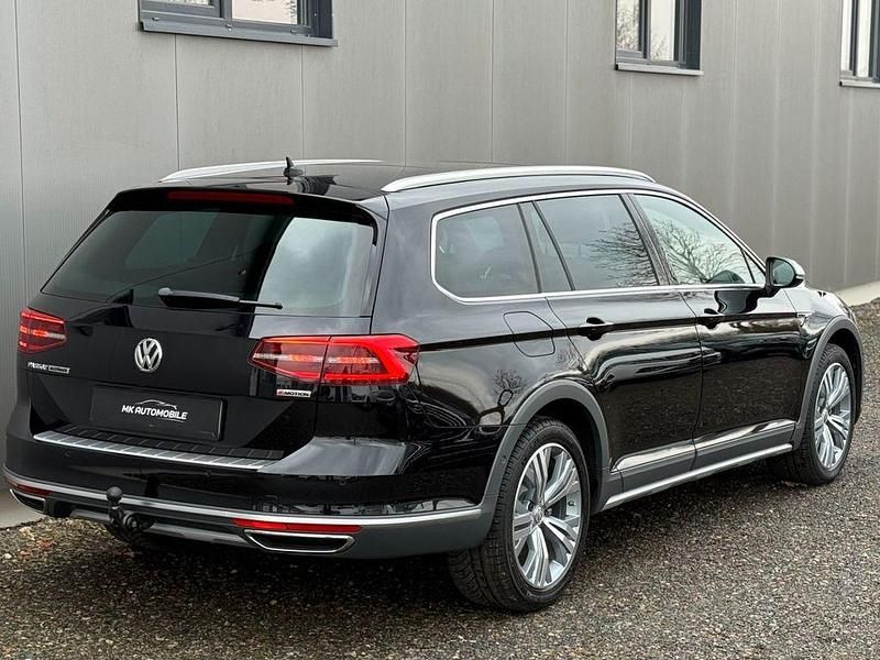 Gebraucht VW Passat Alltrack 190 PS (139 kW) 2019 Deep black Kombi