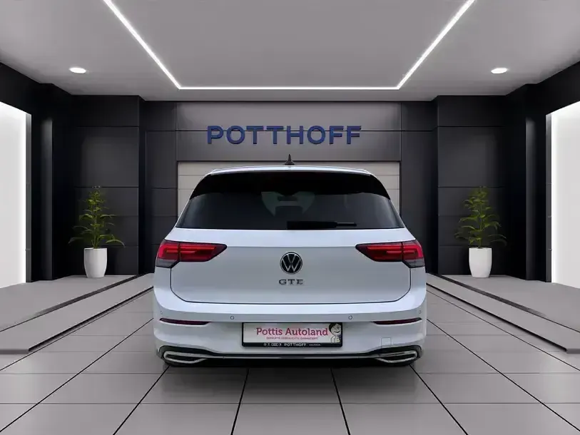 Gebraucht VW Golf VII GTE 204 PS (150 kW) 2021 Weiss Kleinwagen