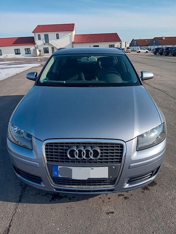 Gebraucht Audi A3 Attraction 140 PS (102 kW) 2007 Grau Kleinwagen