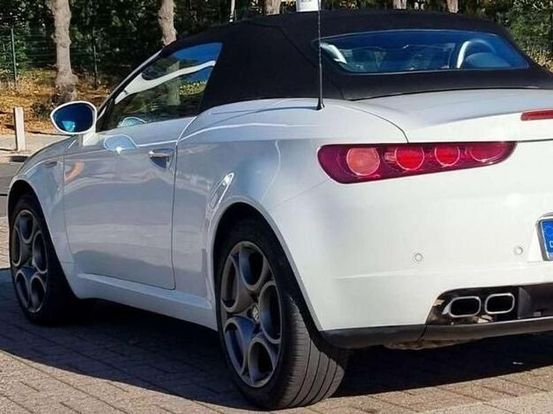 Weiß Gebraucht 2008 Alfa Romeo Spider Exclusive Cabrio | 8.550 € (Superpreis) - Bild 1/4