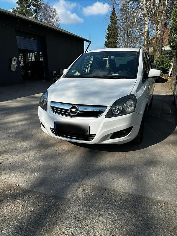 Weiß Gebraucht 2011 Opel Zafira Van / Kleinbus | 2.490 € (Guter Preis) - Bild 1/4