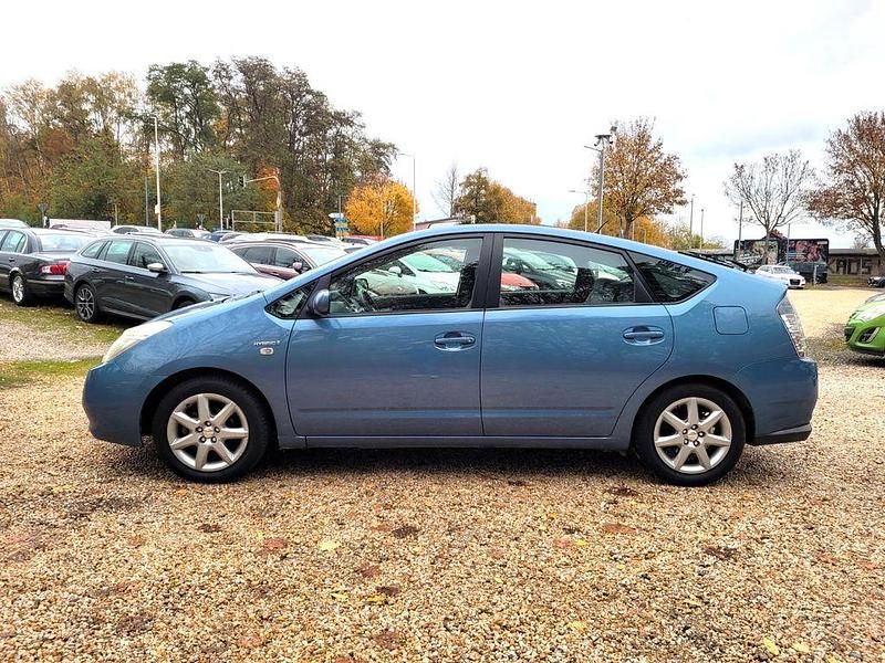 Gebraucht Toyota Prius Basis 77 PS (56 kW) 2008 Blue mica metallic Limousine