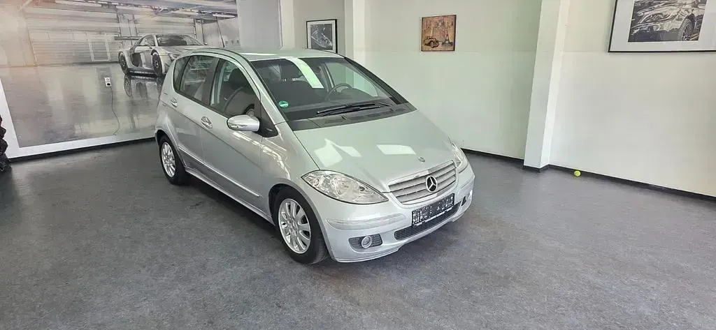 Gebraucht Mercedes A180 Elegance 109 PS (80 kW) 2005 Silber Limousine