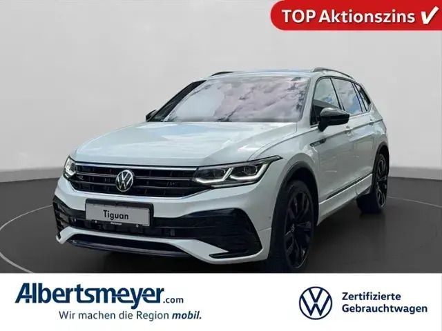 Weiß Gebraucht 2023 VW Tiguan Allspace R-line SUV | 55.950 € - Bild 1/4