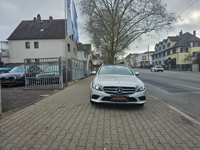 Silber Gebraucht 2018 Mercedes C220 Kombi | 17.850 € (Fairer Preis) - Bild 1/4