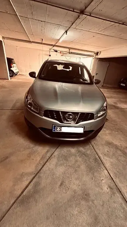 Gebraucht Nissan Qashqai I-Way 117 PS (86 kW) 2011 Silber SUV