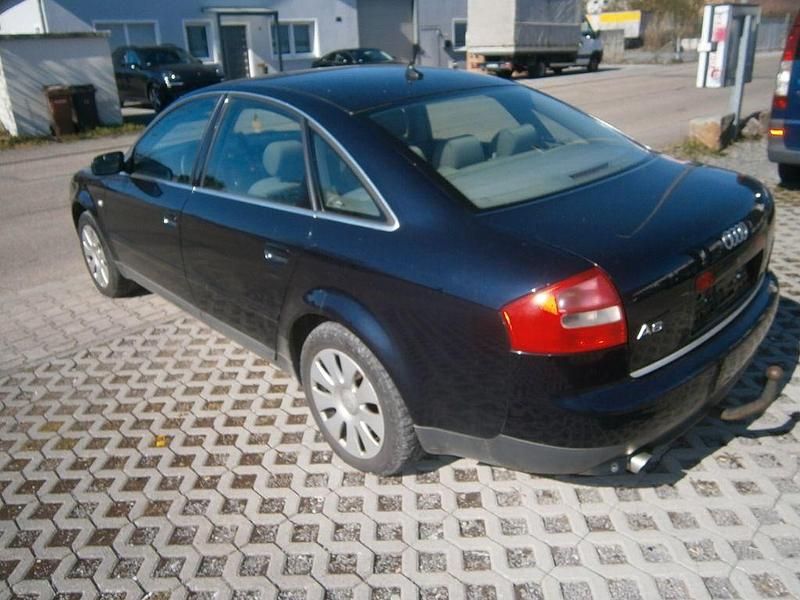 Gebraucht Audi A6 Comfort 220 PS (161 kW) 2002 Blau Limousine