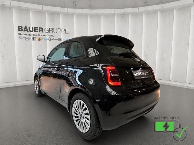 Gebraucht Fiat 500e Action 69 kW (95 PS) 2022 Schwarz Kleinwagen