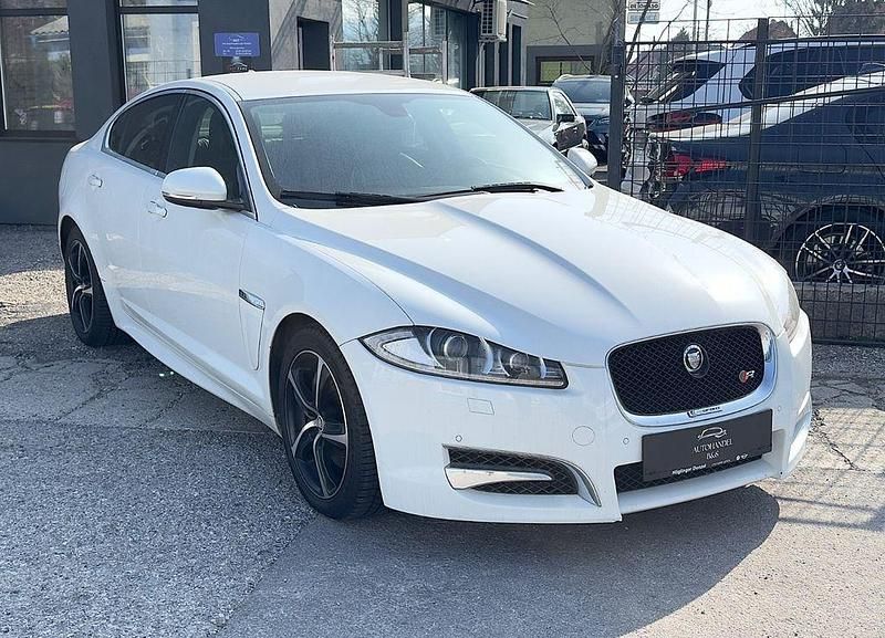 Gebraucht Jaguar XF R-Dynamic 241 PS (177 kW) 2013 Weiß Limousine
