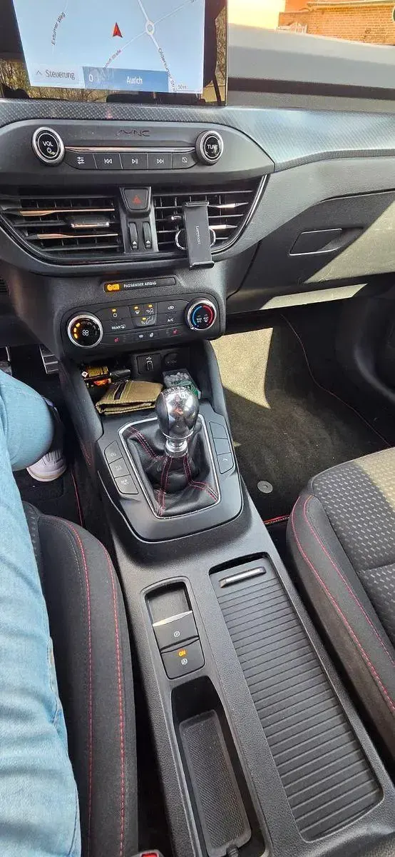Gebraucht Ford Focus ST-Line 182 PS (133 kW) 2019 Schwarz Limousine