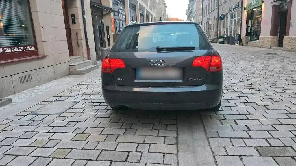 Gebraucht Audi A4 140 PS (102 kW) 2006 Grau Kombi