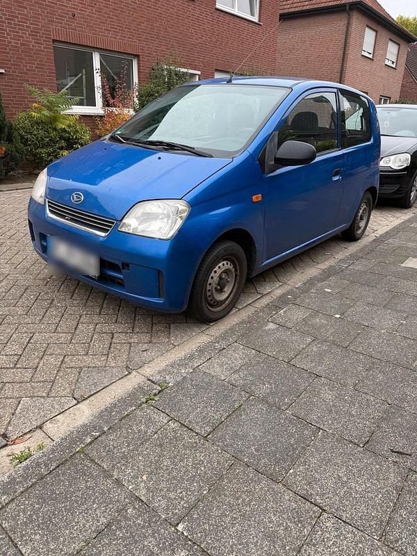 Blau Gebraucht 2005 Daihatsu Cuore Kleinwagen | 700 € (Guter Preis) - Bild 1/4