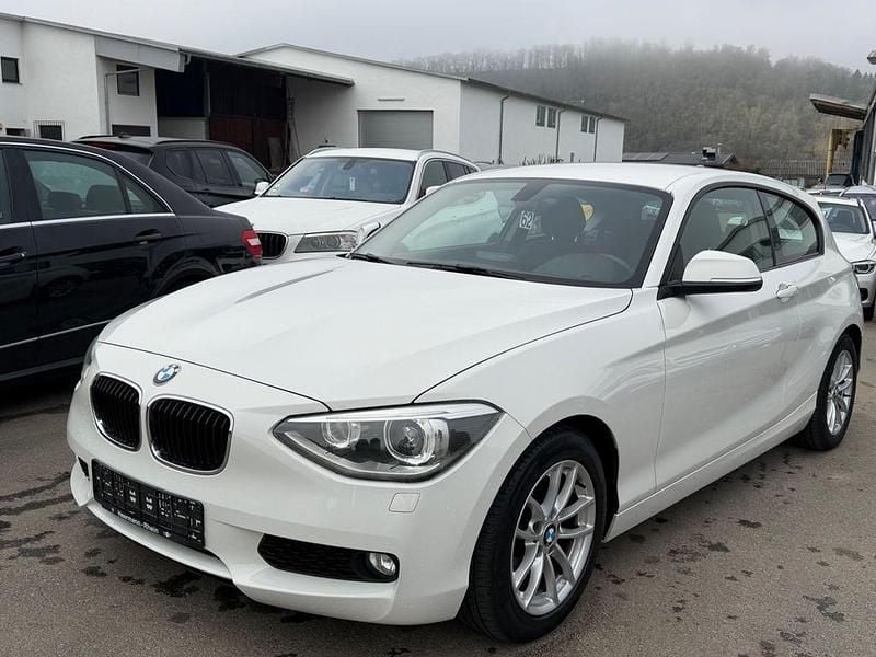 Gebraucht BMW 118 Performance 143 PS (105 kW) 2013 Weiß Kleinwagen