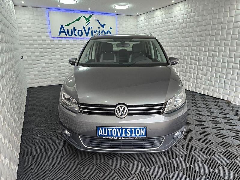 Gebraucht VW Touran Life 150 PS (110 kW) 2014 Grau Van / Kleinbus