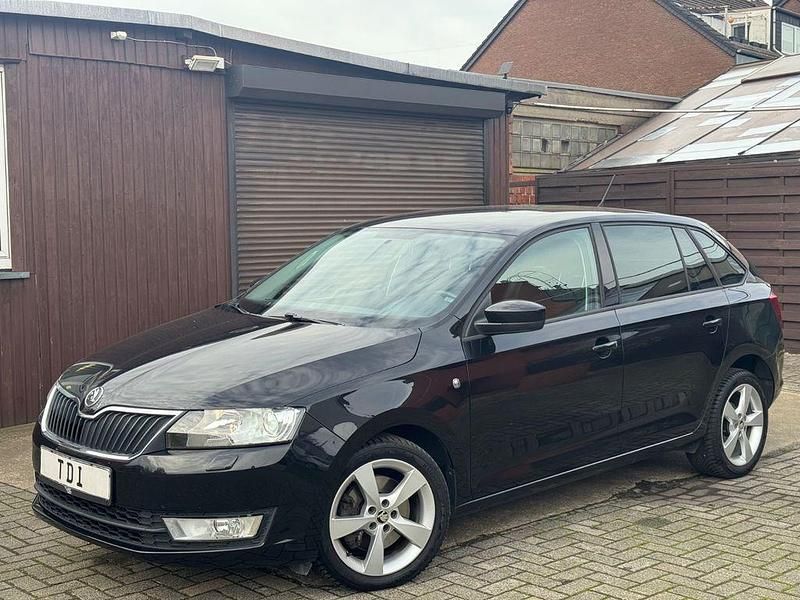 Schwarz Gebraucht 2013 Skoda Rapid Limousine | 6.650 € (Guter Preis) - Bild 1/4