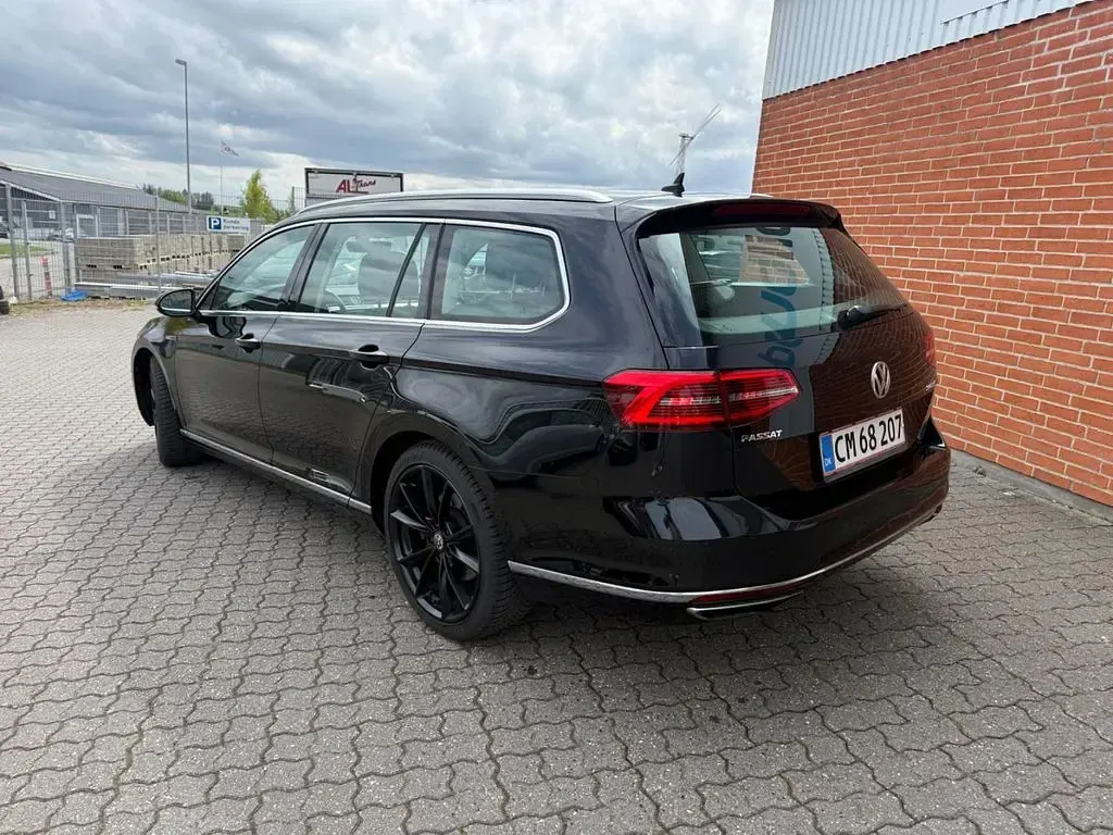 Gebraucht VW Passat Highline 280 PS (205 kW) 2016 Schwarz Kombi