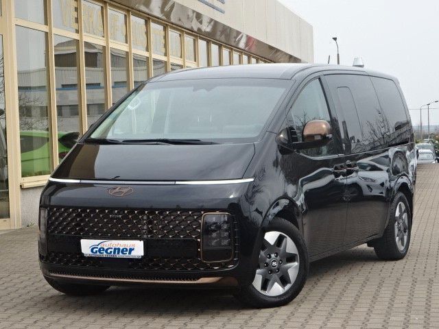 Gebraucht Hyundai Staria Signature 177 PS (130 kW) 2022 Schwarz Van / Kleinbus