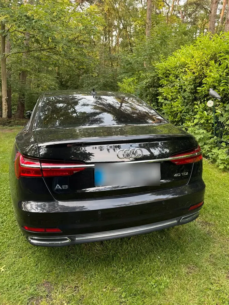Gebraucht Audi A6 Ambiente 204 PS (150 kW) 2021 Schwarz Limousine